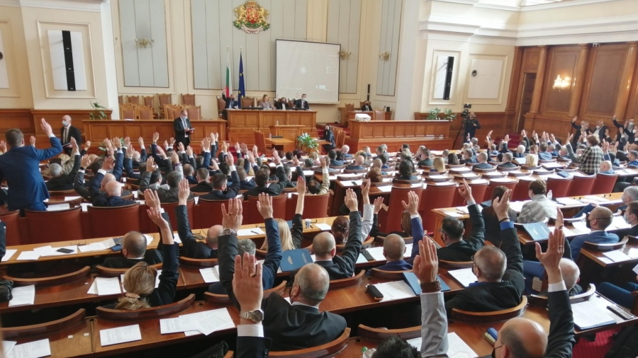 Народното събрание създаде комисия за проверка на управлението на Бойко Борисов